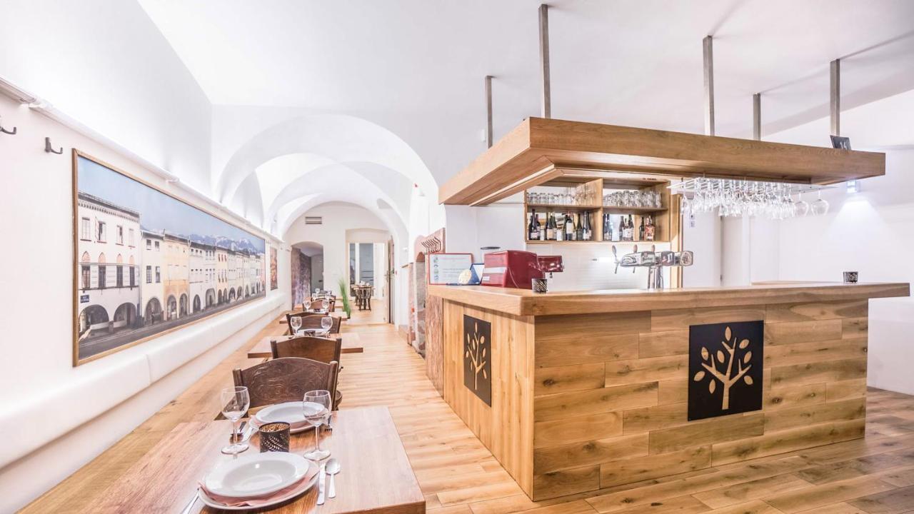 Penzion A Restaurace 14 Hostinne  Екстер'єр фото